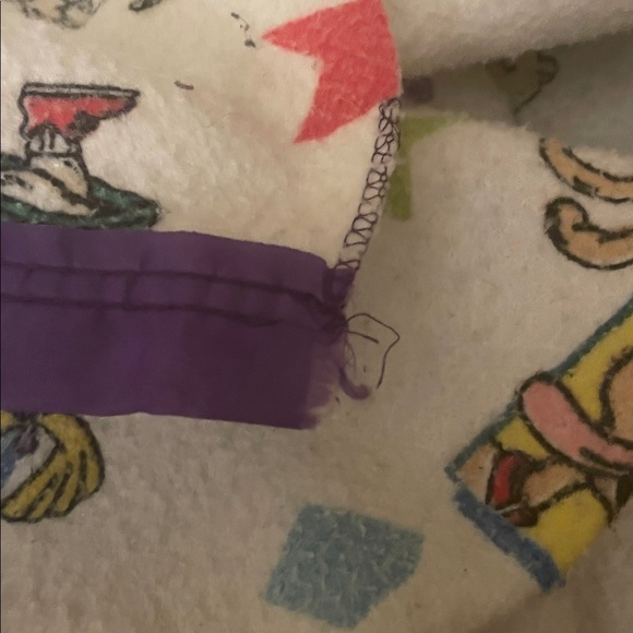 donating February 28 😘 
  vintage Rugrats blanket rare - Picture 8 of 11